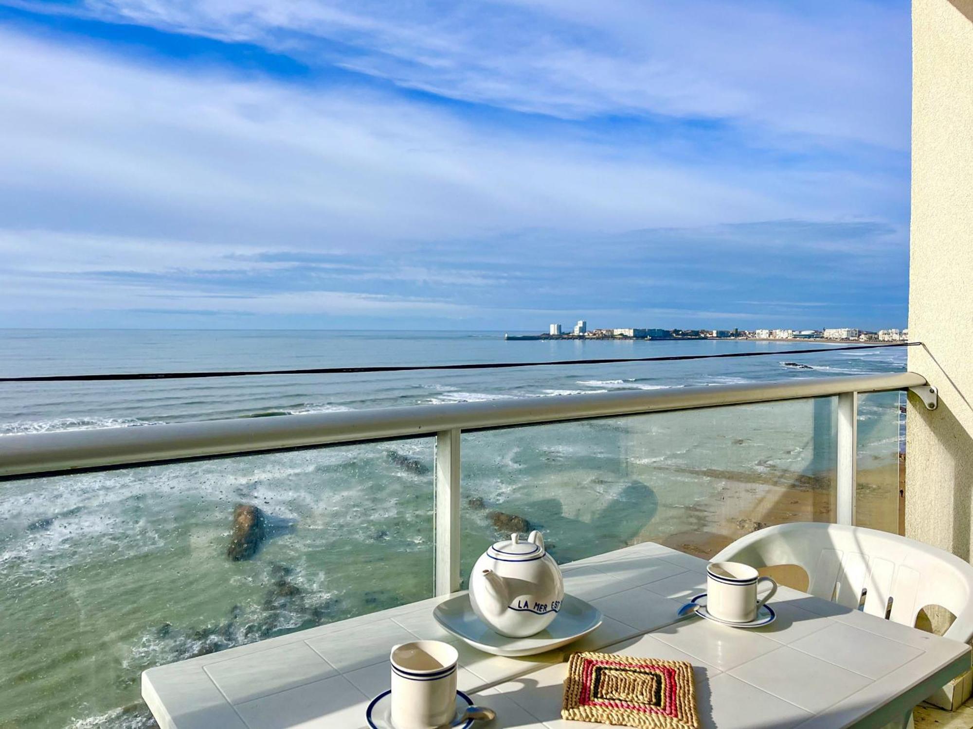 Joli Appartement Avec Vue Imprenable Sur La Baie Des Sables - 4 Pers Ле-Сабль-д’Олон Экстерьер фото